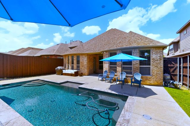 428 Balmora Way, Roanoke, TX 76262