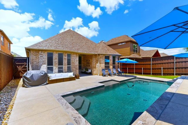 428 Balmora Way, Roanoke, TX 76262
