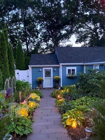 382 E Richardson Springs Road, Edgerton, WI 53534