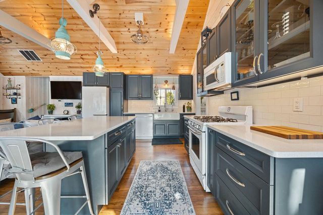 382 E Richardson Springs Road, Edgerton, WI 53534