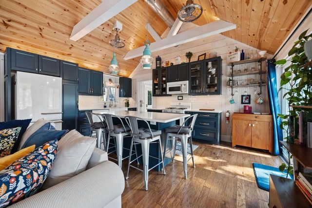 382 E Richardson Springs Road, Edgerton, WI 53534