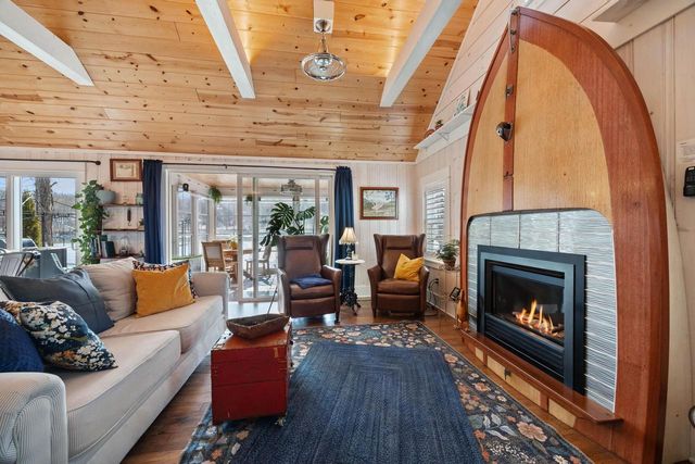 382 E Richardson Springs Road, Edgerton, WI 53534