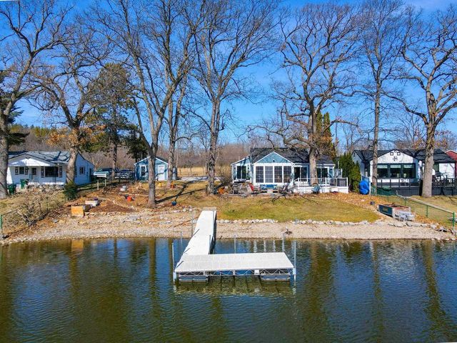 382 E Richardson Springs Road, Edgerton, WI 53534