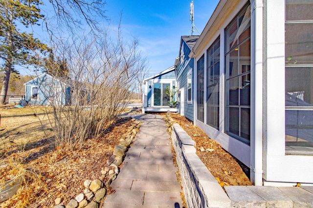 382 E Richardson Springs Road, Edgerton, WI 53534