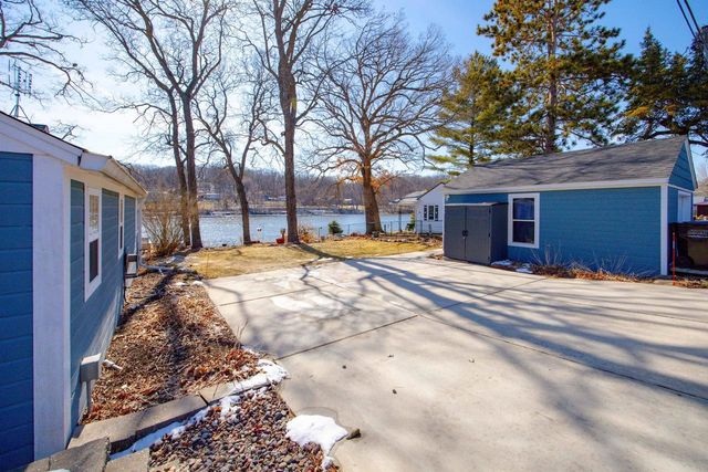 382 E Richardson Springs Road, Edgerton, WI 53534