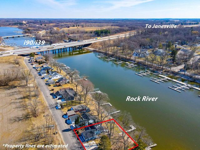 382 E Richardson Springs Road, Edgerton, WI 53534