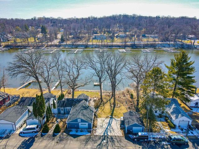 382 E Richardson Springs Road, Edgerton, WI 53534