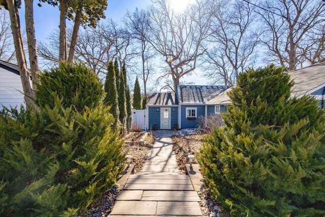 382 E Richardson Springs Road, Edgerton, WI 53534