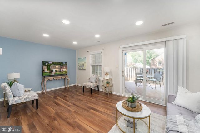 4748 S PARK CT, Woodbridge, VA 22193