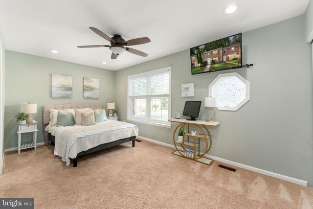 4748 S PARK CT, Woodbridge, VA 22193