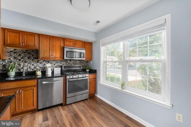 4748 S PARK CT, Woodbridge, VA 22193