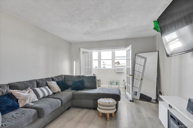 222 Smith Street 4F, Freeport, NY 11520