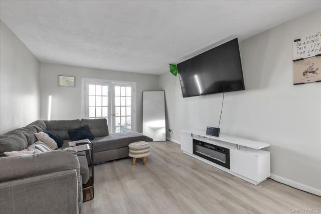 222 Smith Street 4F, Freeport, NY 11520