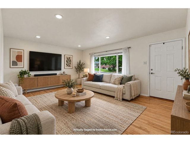 12154 W Maryland Dr, Lakewood, CO 80228