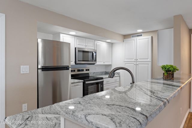8104 Dinsmore Street, Brooksville, FL 34613