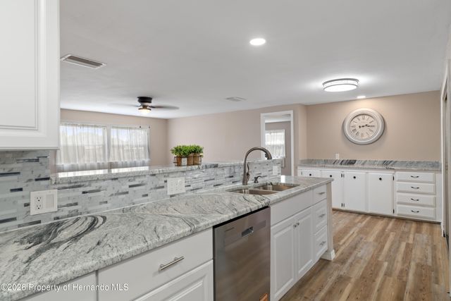 8104 Dinsmore Street, Brooksville, FL 34613