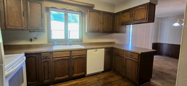 1003 Sunset Road NW, Preston, MN 55965