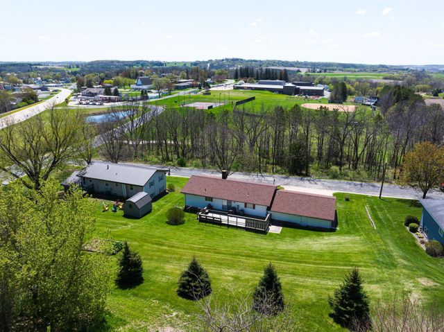 1003 Sunset Road NW, Preston, MN 55965