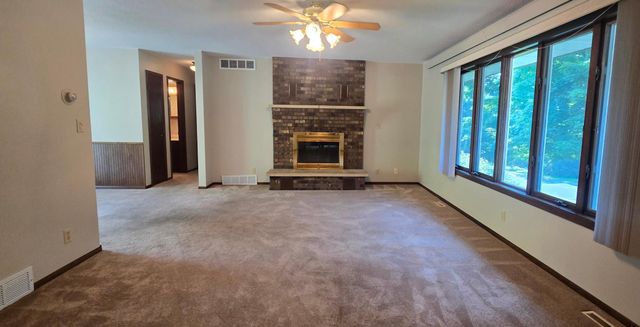 1003 Sunset Road NW, Preston, MN 55965