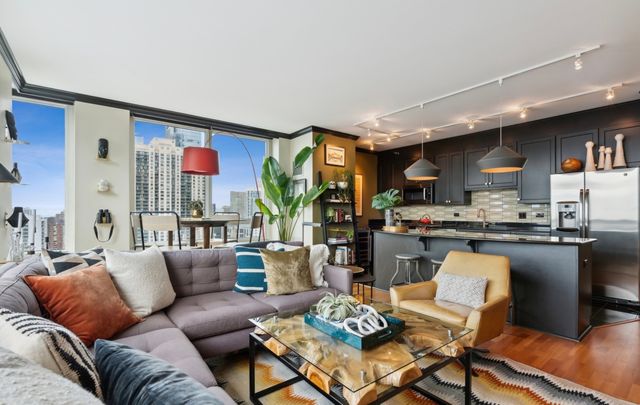 33 W ONTARIO Street 34EN, Chicago, IL 60654