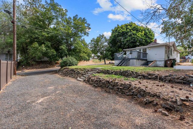 3929 E 8th Ave, Spokane, WA 99202