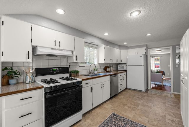3929 E 8th Ave, Spokane, WA 99202