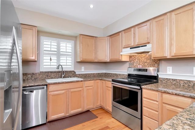 10212 NEWPORT CIRCLE, Tampa, FL 33612