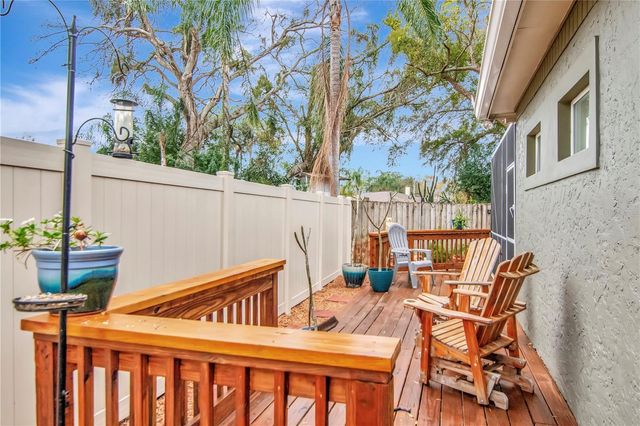 10212 NEWPORT CIRCLE, Tampa, FL 33612