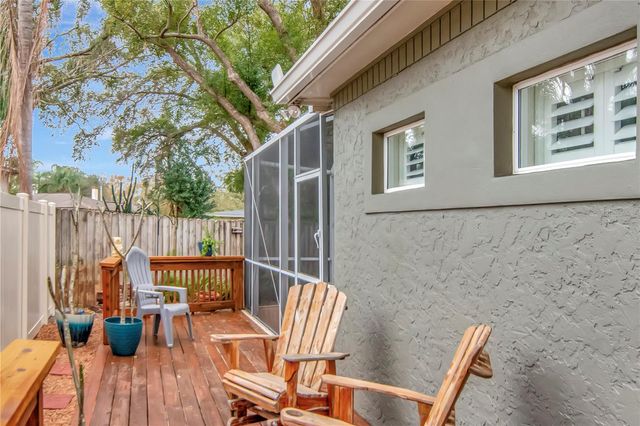 10212 NEWPORT CIRCLE, Tampa, FL 33612