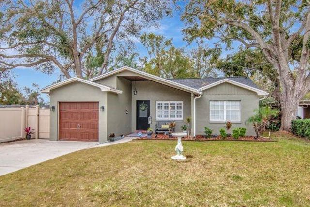 10212 NEWPORT CIRCLE, Tampa, FL 33612