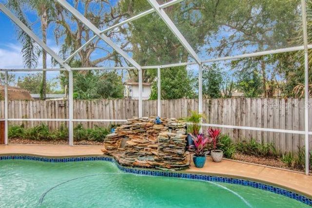 10212 NEWPORT CIRCLE, Tampa, FL 33612