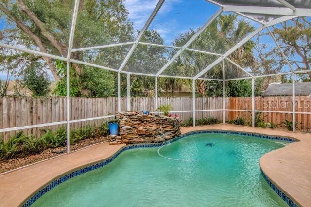 10212 NEWPORT CIRCLE, Tampa, FL 33612