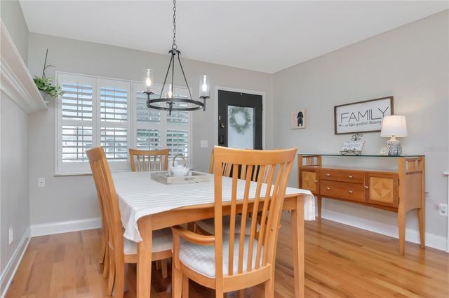 10212 NEWPORT CIRCLE, Tampa, FL 33612