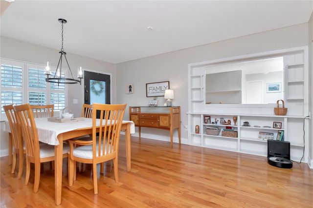 10212 NEWPORT CIRCLE, Tampa, FL 33612