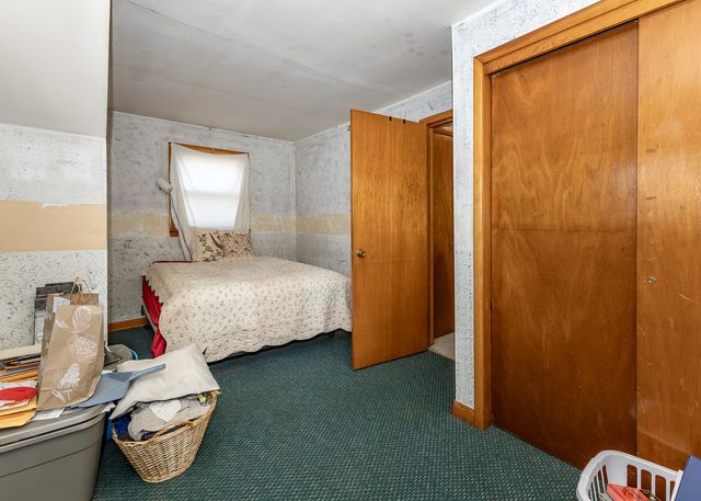 1600 3rd Street, Camanche, IA 52730