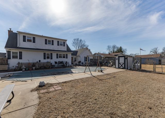 1600 3rd Street, Camanche, IA 52730