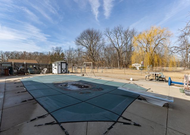 1600 3rd Street, Camanche, IA 52730