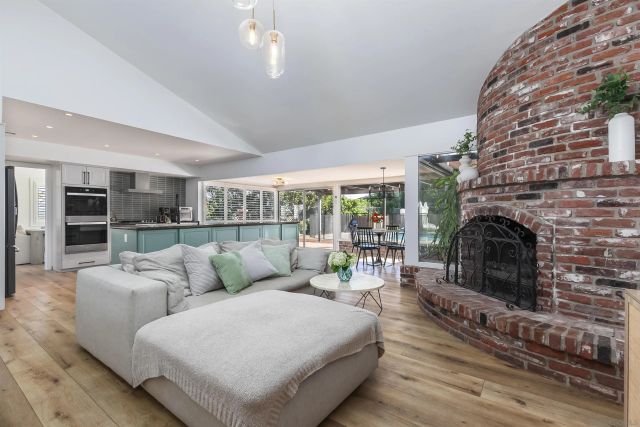 6641 Murray Park Dr, San Diego, CA 92120