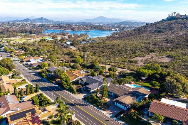 6641 Murray Park Dr, San Diego, CA 92120