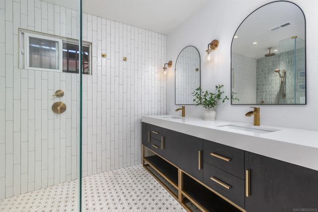 6641 Murray Park Dr, San Diego, CA 92120