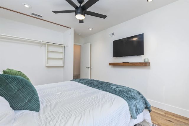 6641 Murray Park Dr, San Diego, CA 92120