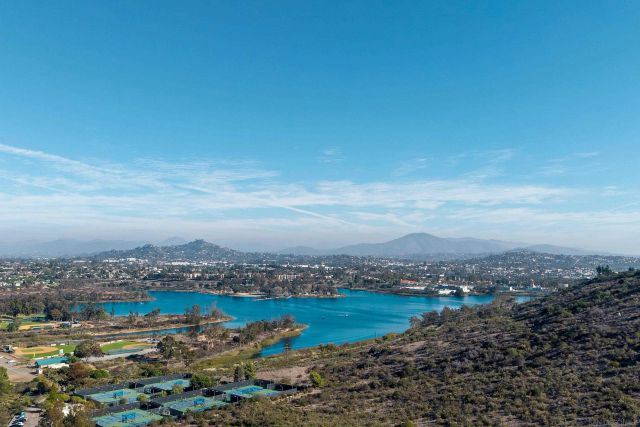 6641 Murray Park Dr, San Diego, CA 92120