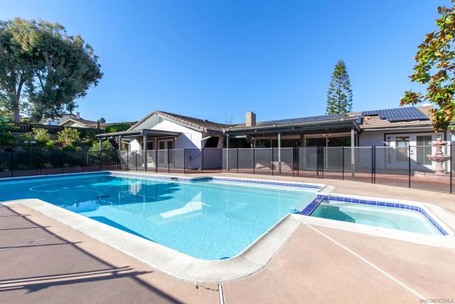 6641 Murray Park Dr, San Diego, CA 92120