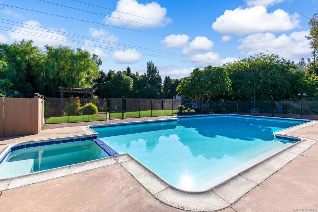 6641 Murray Park Dr, San Diego, CA 92120