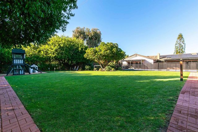 6641 Murray Park Dr, San Diego, CA 92120