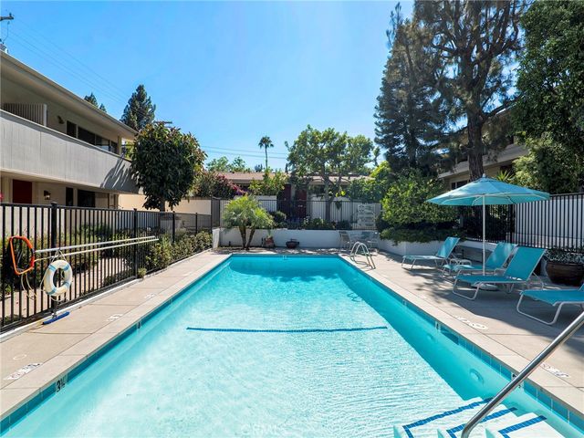 4414 W Kling Street, Burbank, CA 91505