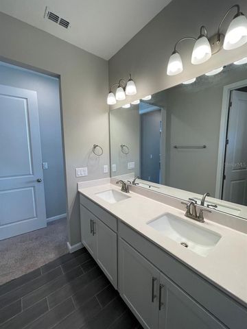 824 BLUE CREEK DRIVE, Haines City, FL 33844