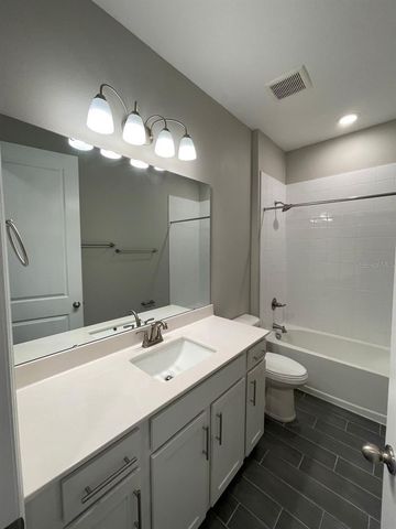 824 BLUE CREEK DRIVE, Haines City, FL 33844