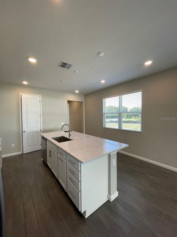 824 BLUE CREEK DRIVE, Haines City, FL 33844
