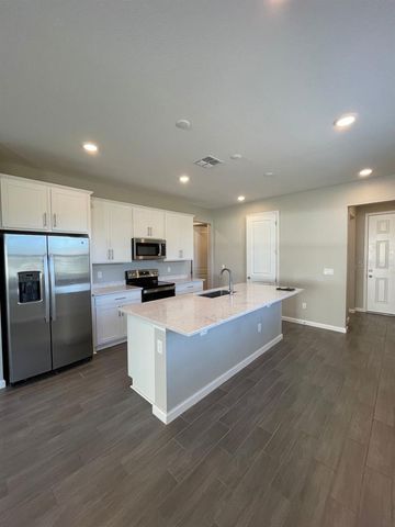 824 BLUE CREEK DRIVE, Haines City, FL 33844